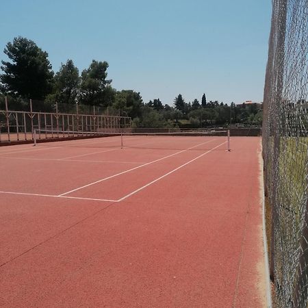 Appartement Zen A Frejus Avec Jardin, Piscine, Tennis, Proche Mer Екстер'єр фото