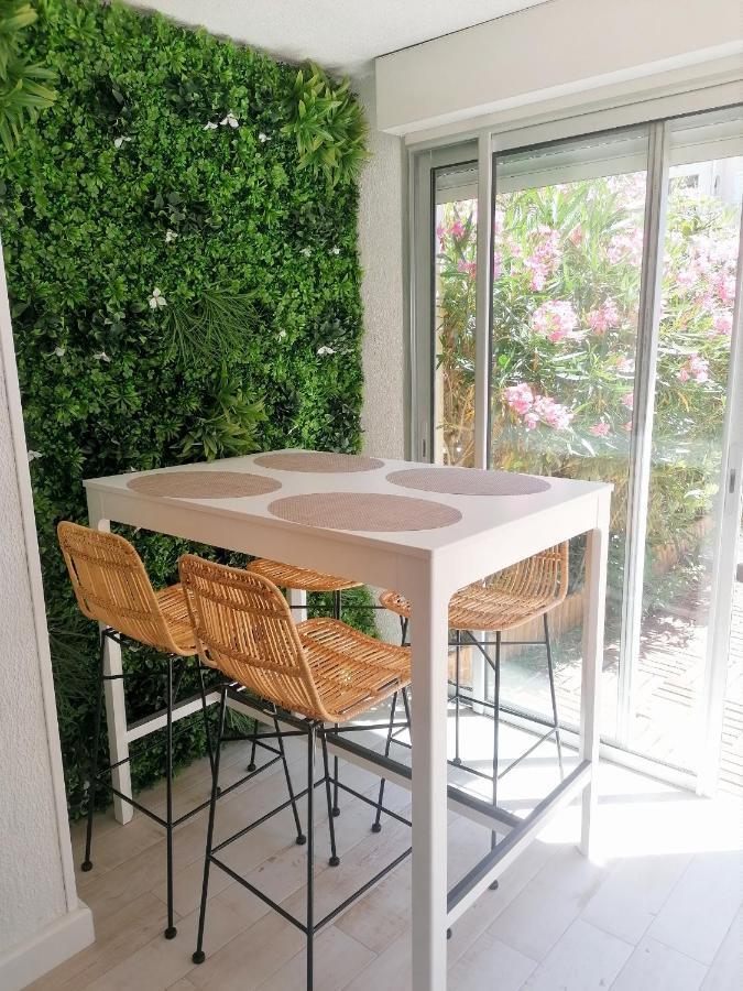 Appartement Zen A Frejus Avec Jardin, Piscine, Tennis, Proche Mer Екстер'єр фото