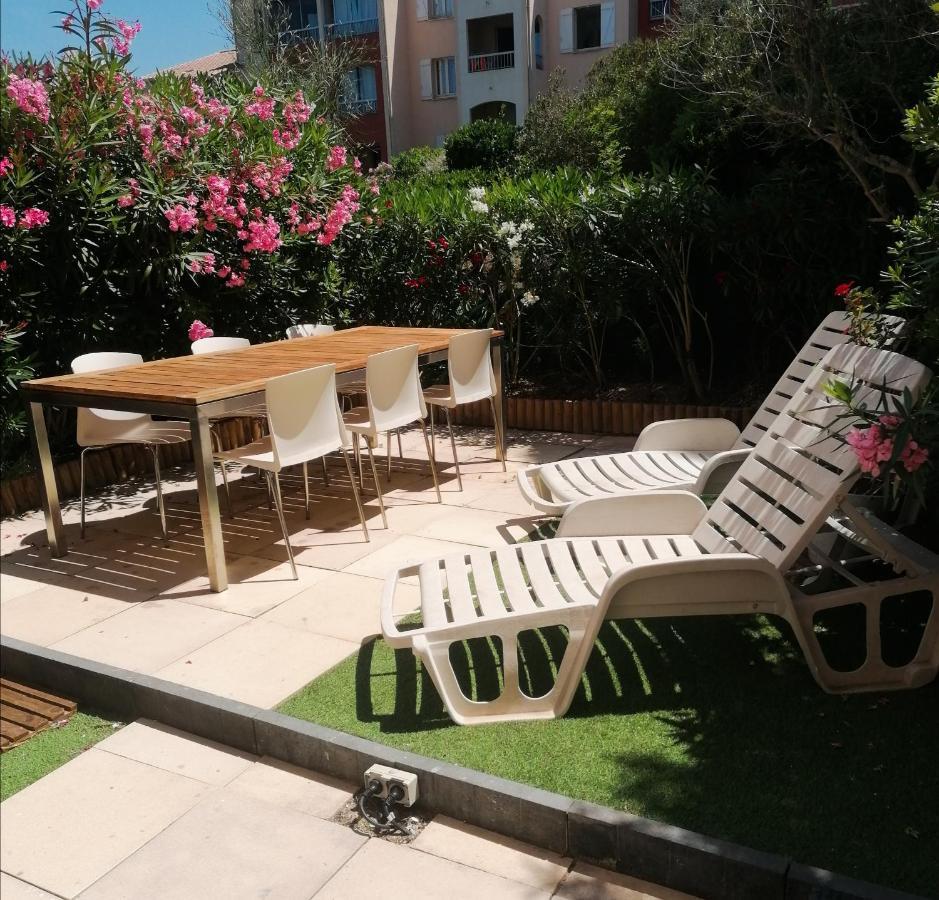 Appartement Zen A Frejus Avec Jardin, Piscine, Tennis, Proche Mer Екстер'єр фото