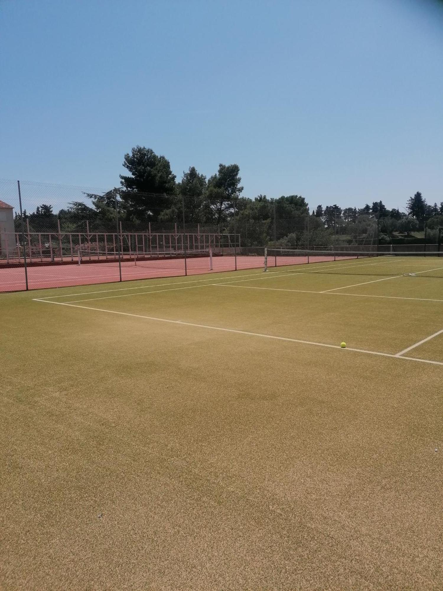 Appartement Zen A Frejus Avec Jardin, Piscine, Tennis, Proche Mer Екстер'єр фото
